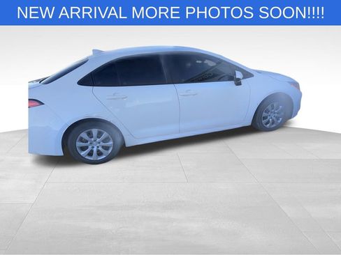 Used 2020 Toyota Corolla LE image 9