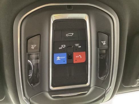 Used 2021 Jeep Grand Cherokee L Altitude image 30