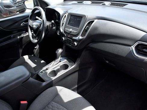 Used 2021 Chevrolet Equinox LT image 17