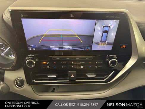 Used 2021 Toyota Highlander Platinum AWD/4WD image 30