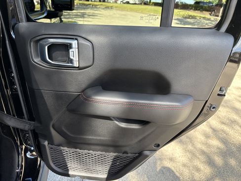 Used 2022 Jeep Gladiator Rubicon w/ LED Lighting Group image 19