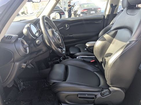 Used 2015 MINI Cooper S image 12