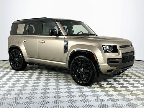 Certified 2025 Land Rover Defender 110 AWD/4WD image 3