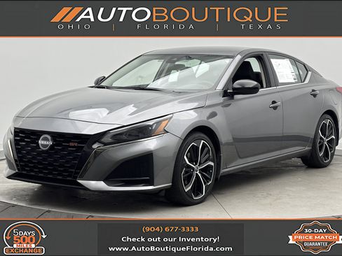 Used 2024 Nissan Altima 2.5 SR FWD image 1