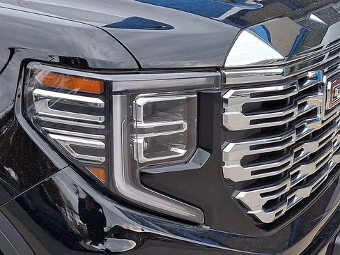 Used 2024 GMC Sierra 1500 Denali w/ Denali Reserve Package image 9