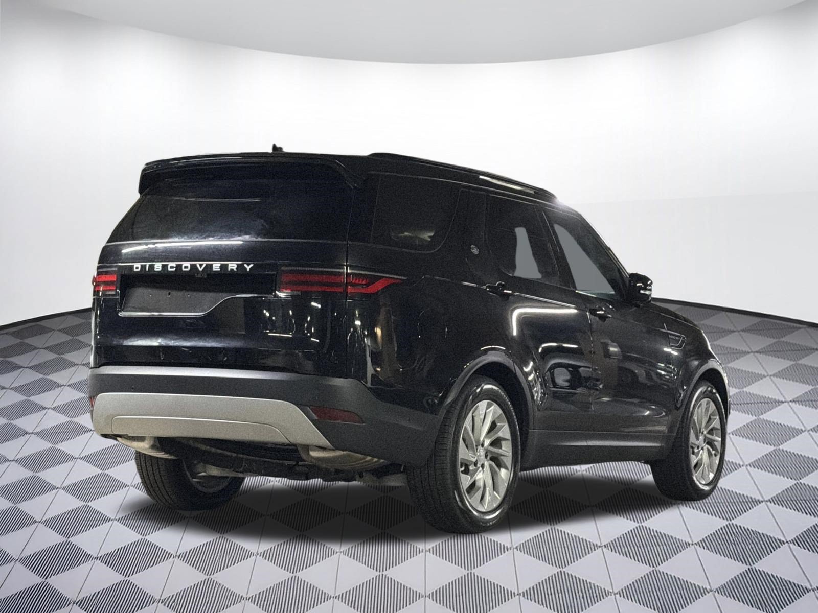 New 2026 Land Rover Discovery S AWD/4WD image 8