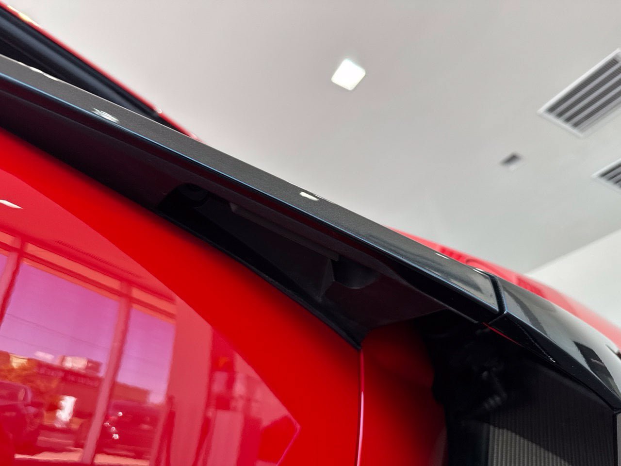 Used 2025 Chevrolet Corvette Z06 RWD image 12