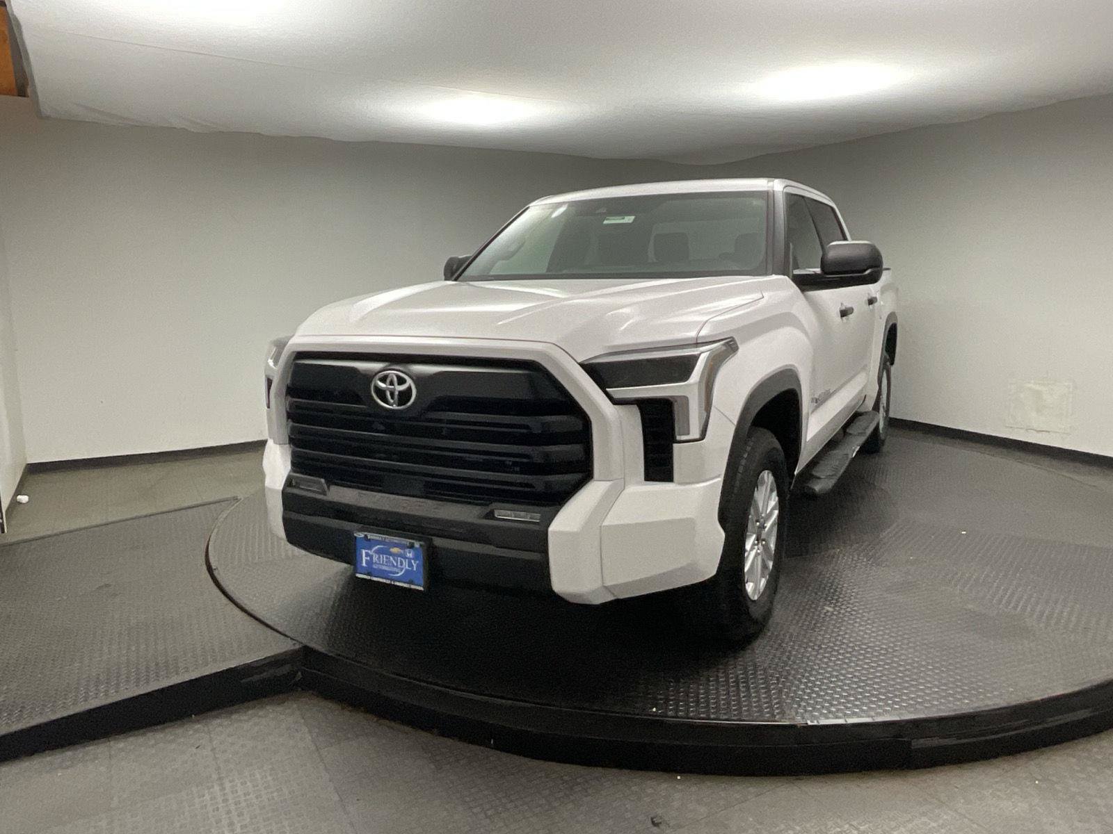 Used 2026 Toyota Tundra SR5 AWD/4WD image 3