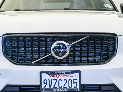 Certified 2026 Volvo XC40 B5 Plus w/ Protection Package Premier AWD/4WD image 8