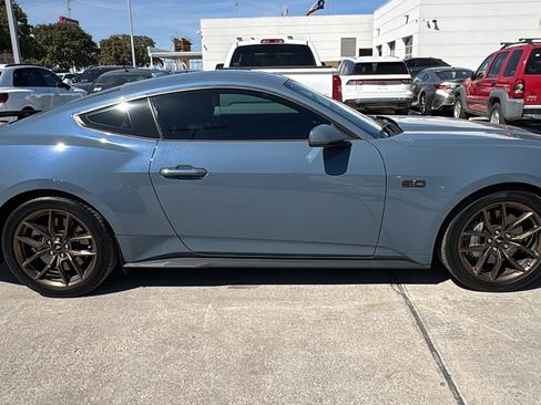 Used 2024 Ford Mustang GT Premium image 8