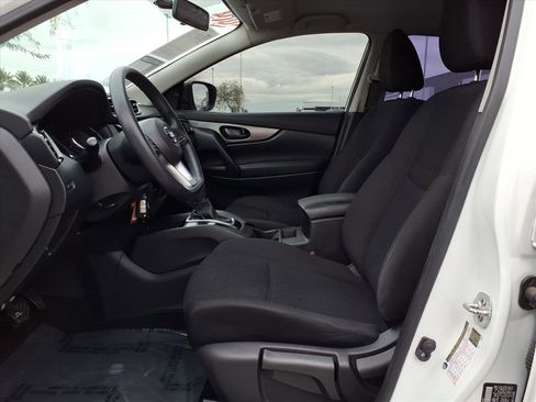 Used 2019 Nissan Rogue Sport S image 22