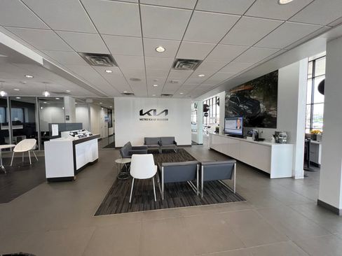 Used 2024 Kia Seltos X-Line image 3