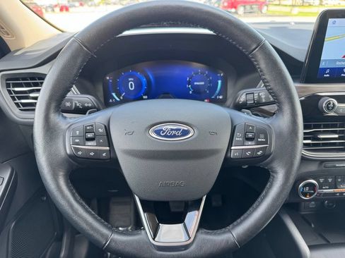 Used 2020 Ford Escape Titanium AWD/4WD image 25