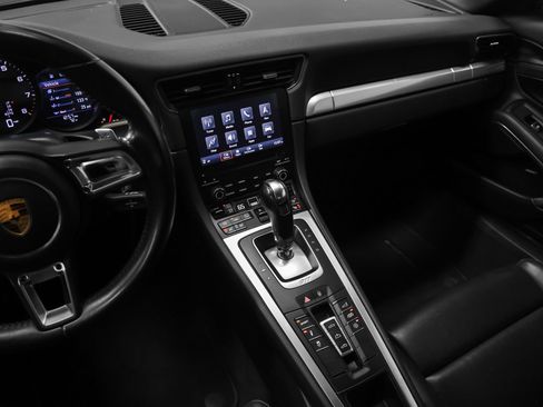 Certified 2017 Porsche 911 Carrera RWD image 33