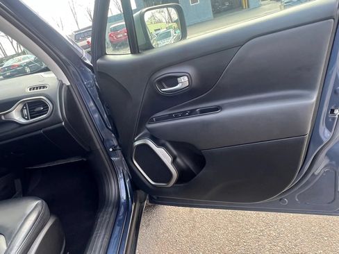 Used 2020 Jeep Renegade Limited AWD/4WD image 30