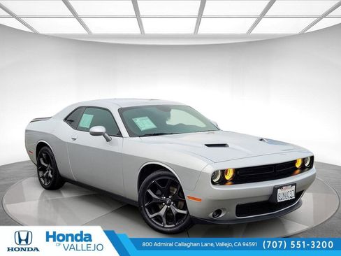 Used 2020 Dodge Challenger SXT w/ Blacktop Package image 1