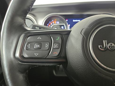 Certified 2020 Jeep Gladiator Sport w/ Quick Order Package 24S image 16