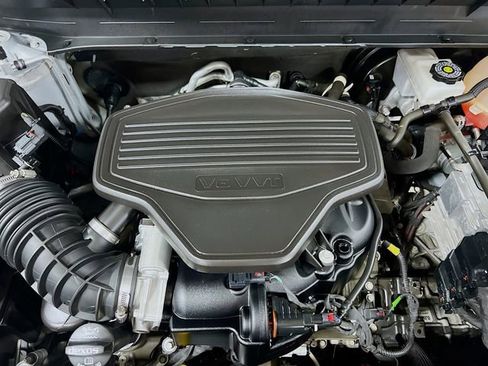 Used 2020 GMC Acadia SLT FWD image 32