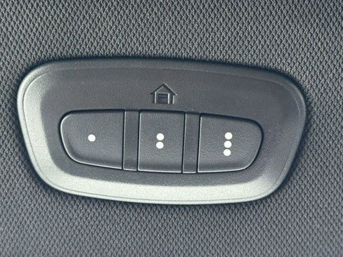 New 2025 Jeep Grand Cherokee L Limited image 25