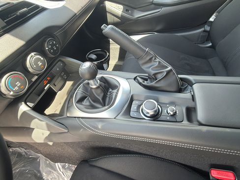 New 2026 MAZDA MX-5 Miata Club w/ Interior Package RWD image 14