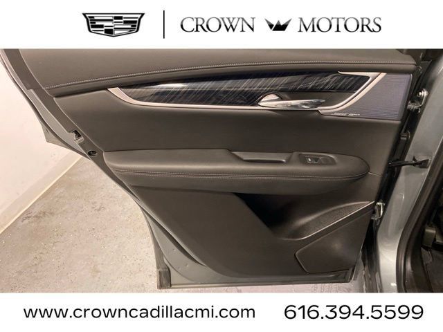 Certified 2023 Cadillac XT6 Premium Luxury AWD/4WD image 23