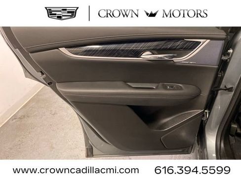 Certified 2023 Cadillac XT6 Premium Luxury AWD/4WD image 23
