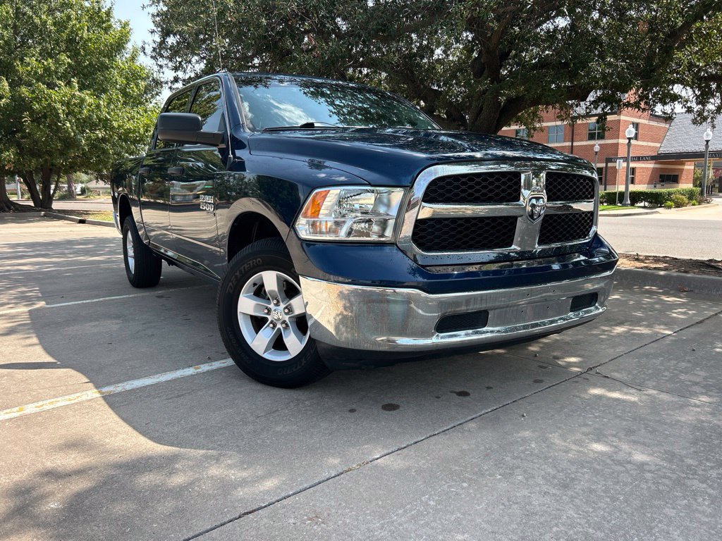 Used 2022 RAM 1500 Classic SLT AWD/4WD image 5