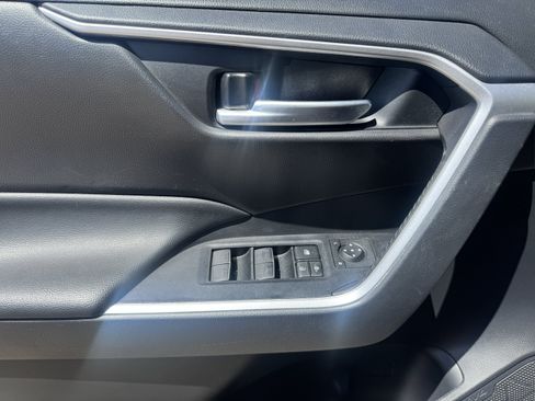 Certified 2023 Toyota RAV4 XLE AWD/4WD image 9