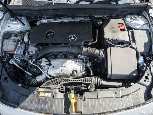 Certified 2023 Mercedes-Benz GLB 250 4MATIC image 20