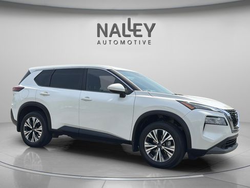 Used 2023 Nissan Rogue SV image 7