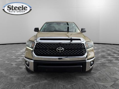 Used 2020 Toyota Tundra SR5 w/ SR5 Leather Package RWD image 8