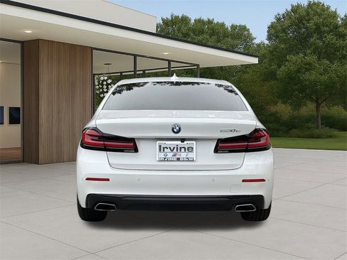 Certified 2023 BMW 530e w/ Convenience Package image 9