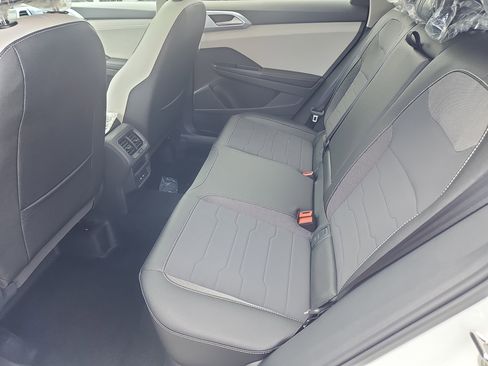 New 2026 Volkswagen Taos SE AWD/4WD image 19
