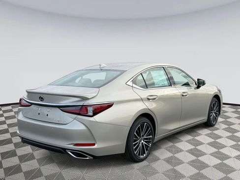 Used 2025 Lexus ES 350 Premium w/ Premium Package image 2
