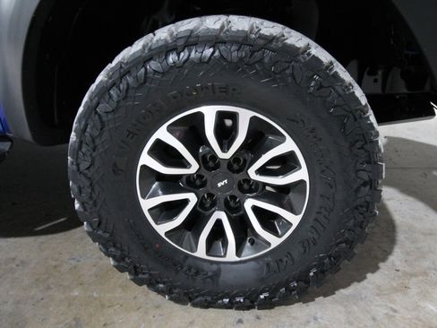 Used 2013 Ford F150 Raptor w/ Luxury Equipment Group image 17