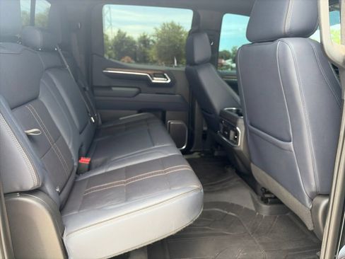 Used 2023 Chevrolet Silverado 1500 High Country w/ High Country Premium Package AWD/4WD image 16