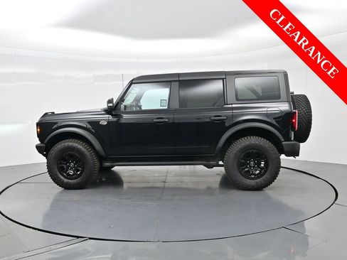 Used 2024 Ford Bronco Wildtrak image 9