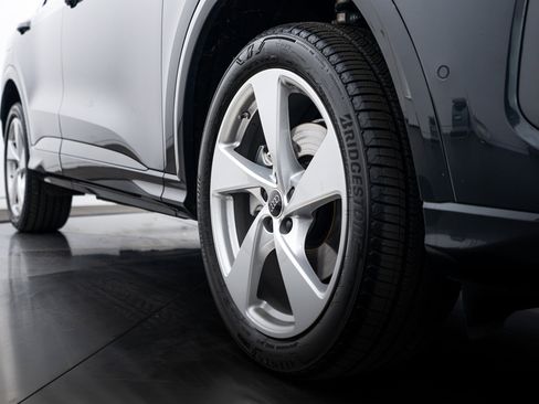 Certified 2025 Audi Q5 Premium Plus w/ Premium Plus image 19