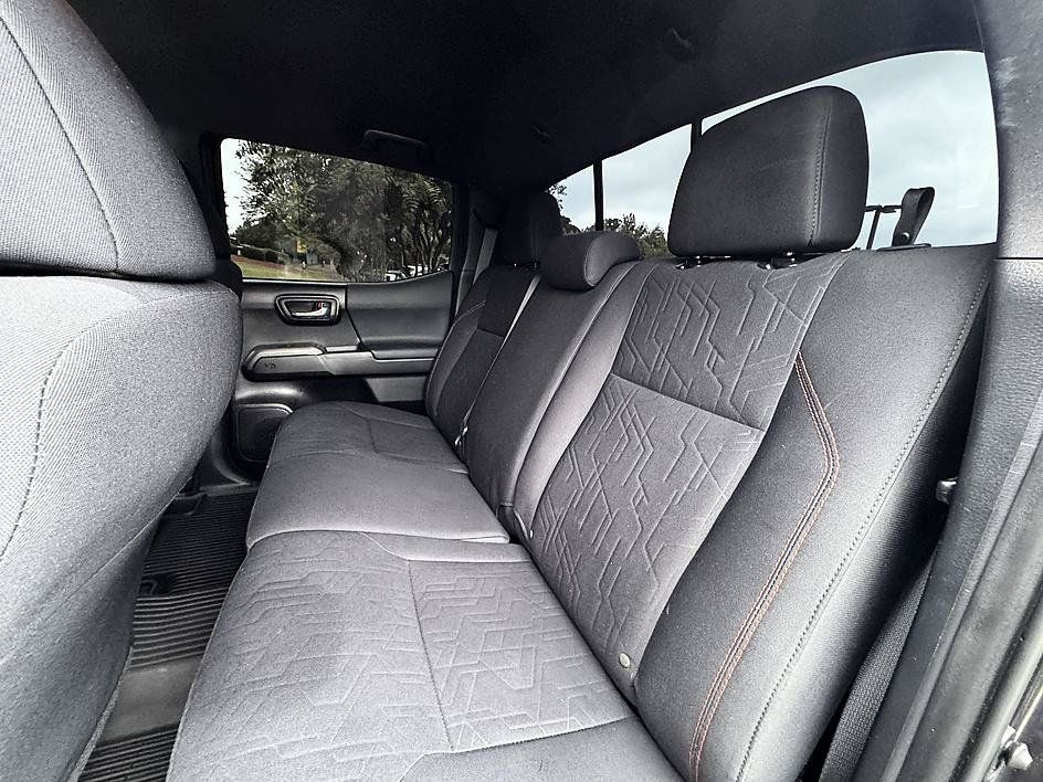 Certified 2020 Toyota Tacoma TRD Sport AWD/4WD image 11