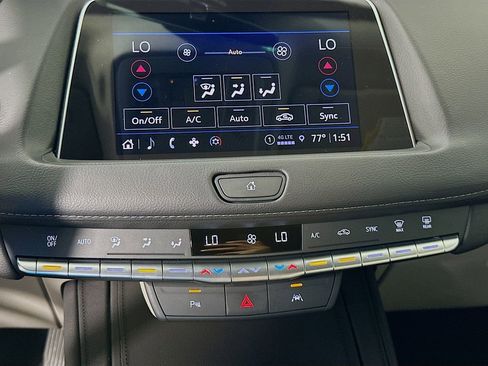 Used 2023 Cadillac XT4 Luxury w/ Driver Awareness Package FWD image 15