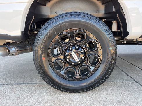 New 2026 Ford F250 Lariat w/ Black Appearance Package image 7