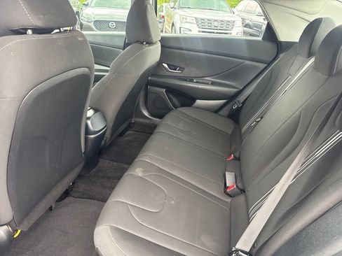 Used 2023 Hyundai Elantra SEL FWD image 25