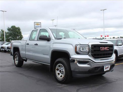 Used 2017 GMC Sierra 1500 4x4 Double Cab 6.6 ft. box 143 image 3