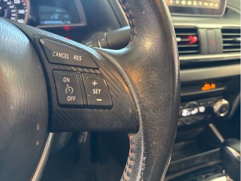 Used 2016 MAZDA MAZDA3 i Touring w/ Popular Equipment Package image 26