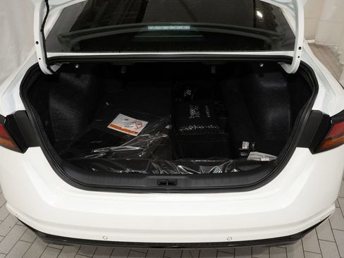 New 2025 Nissan Altima 2.5 SR image 6