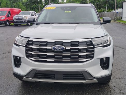 New 2026 Ford Explorer Active w/ Active Comfort Package AWD/4WD image 7