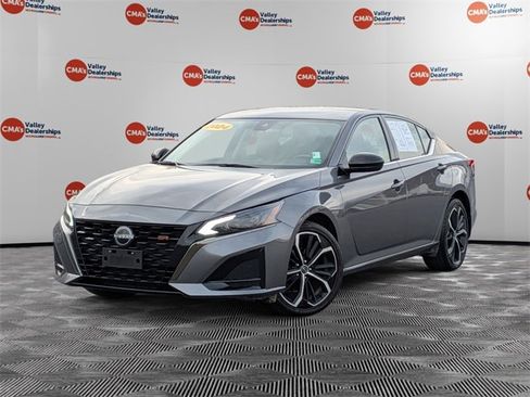 Certified 2024 Nissan Altima 2.5 SR image 1