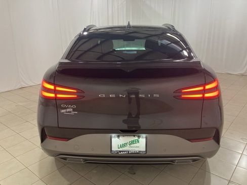Used 2024 Genesis GV60 RWD image 4