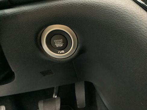 New 2027 Chrysler Pacifica Select FWD image 15