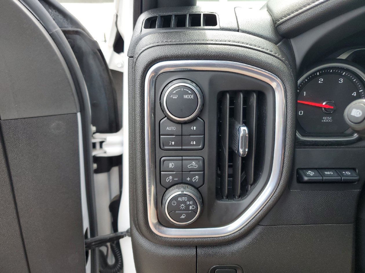Used 2023 Chevrolet Silverado 2500 High Country w/ Z71 Off-Road Package AWD/4WD image 31